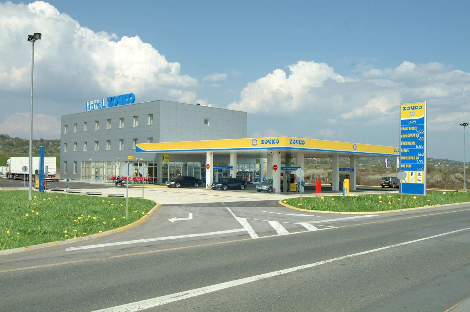 Hotel Zovko Slavonski Brod Esterno foto